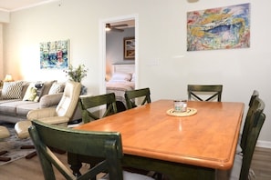 Dining - Five Points! Stunning 2BR Condo Pools Tennis Restaurants Shops (Lewes)