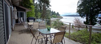 Comfortable luxury suite with epics views, on the Beach, Sunshine Coast