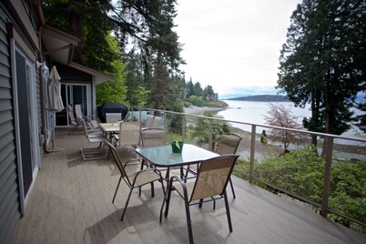 Comfortable luxury suite with epics views, on the Beach, Sunshine Coast