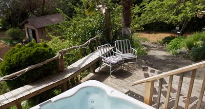 Comfortable luxury suite with epics views, on the Beach, Sunshine Coast