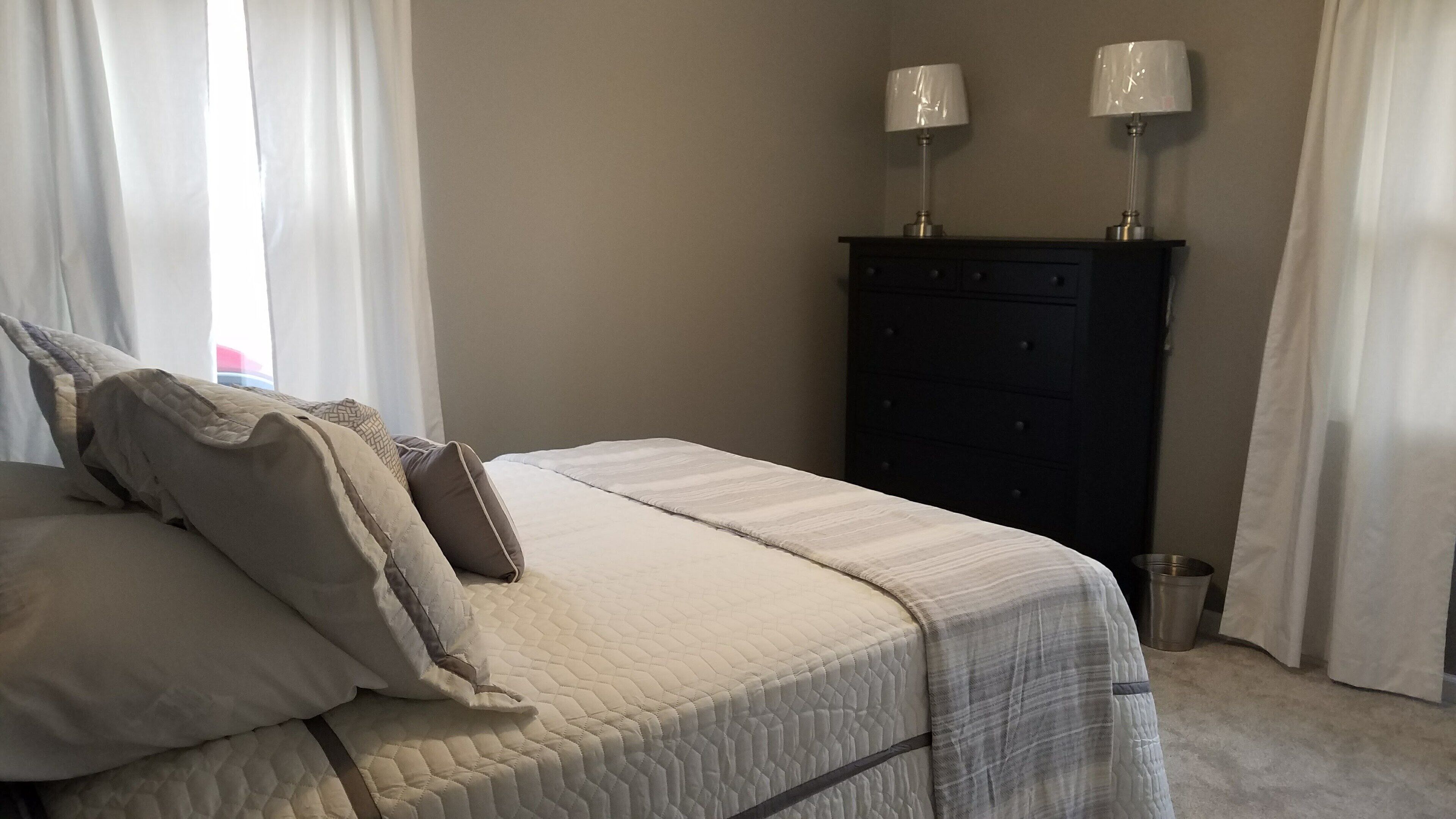 Cozy 3 Bedroom Ranch No steps