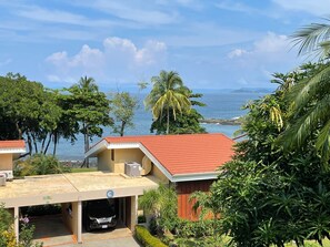 Exterior - Bahia Pez Vela -1 Minute Walk to Secluded Beach, Ocean View and Infinity Pools! (Ocotal)