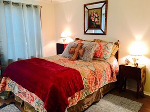 3 bedrooms, iron/ironing board, bed sheets