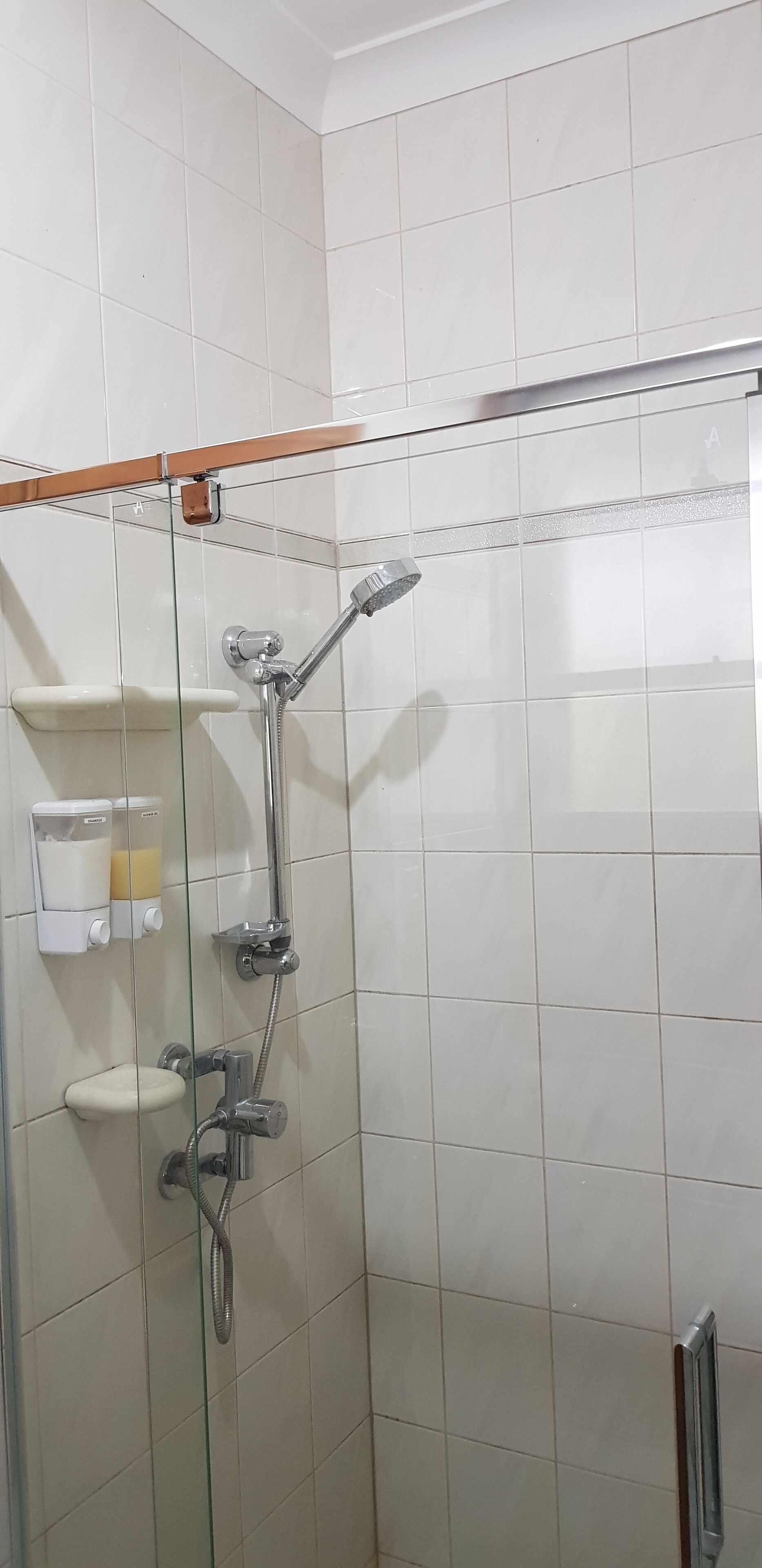 Sunset Hues-Enjoy Peace & Nature in lovely Adelaide Hills overlooking Adelaide — image 20