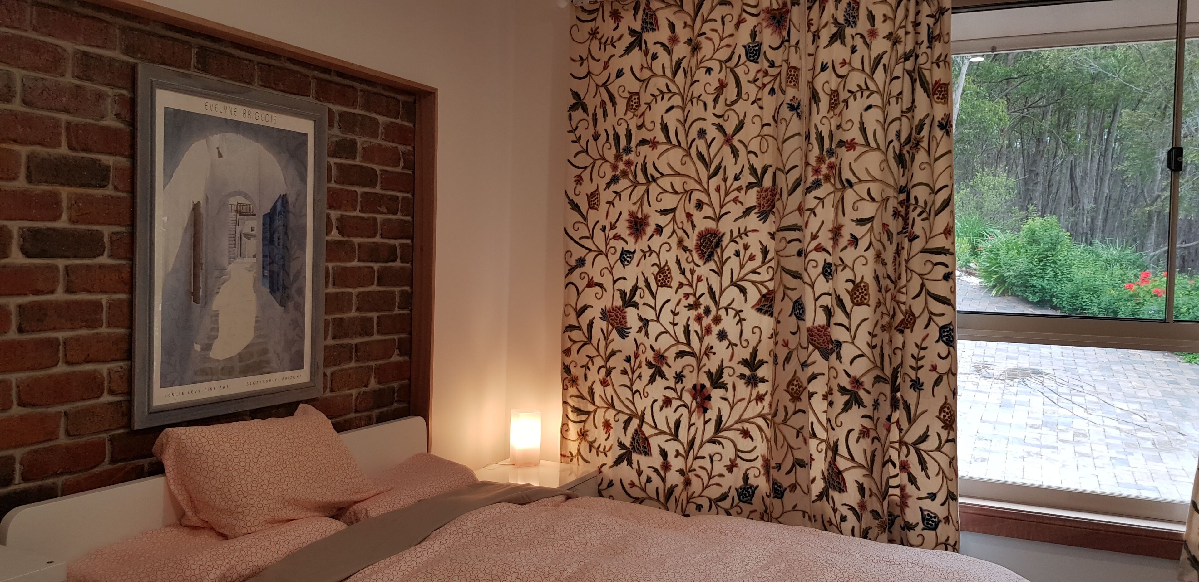 Sunset Hues-Enjoy Peace & Nature in lovely Adelaide Hills overlooking Adelaide — image 15