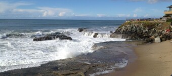 THE quintessential SC beach house.   - a 5 star stay!