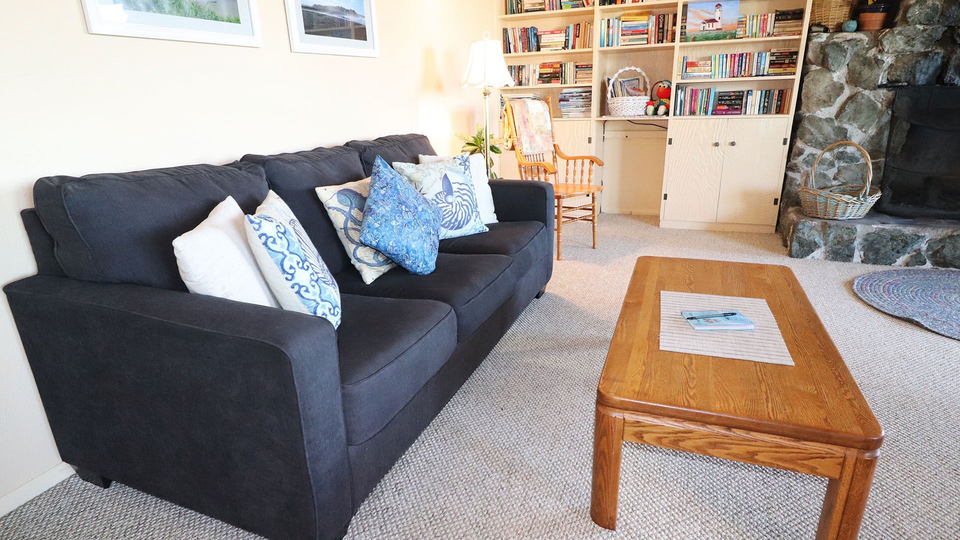 Pacific View: A cozy ocean-front house with the beach just steps away