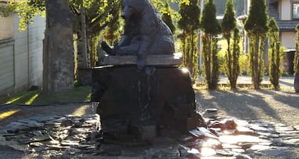 A Private, Cozy Cabin Near Bigfork for Two with a Clawfoot Tub