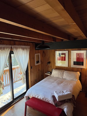 7 bedrooms, desk, travel cot, free WiFi
