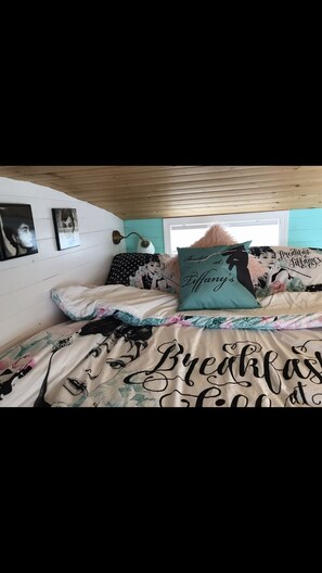 1 soveværelse, sengetøj