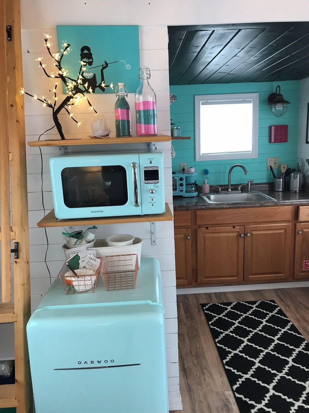 Fridge, microwave, coffee/tea maker, electric kettle