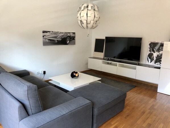 TV, books