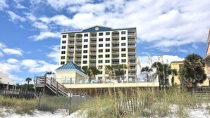 A multi-story hotel with balconies and a beach view. - Updated Leeward Key 1005, 2 bed/2 Bath, Beach Service beautiful condo (Miramar Beach)