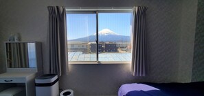 高級雙床房, 非吸煙房, 山景 | 免費無線上網、床單