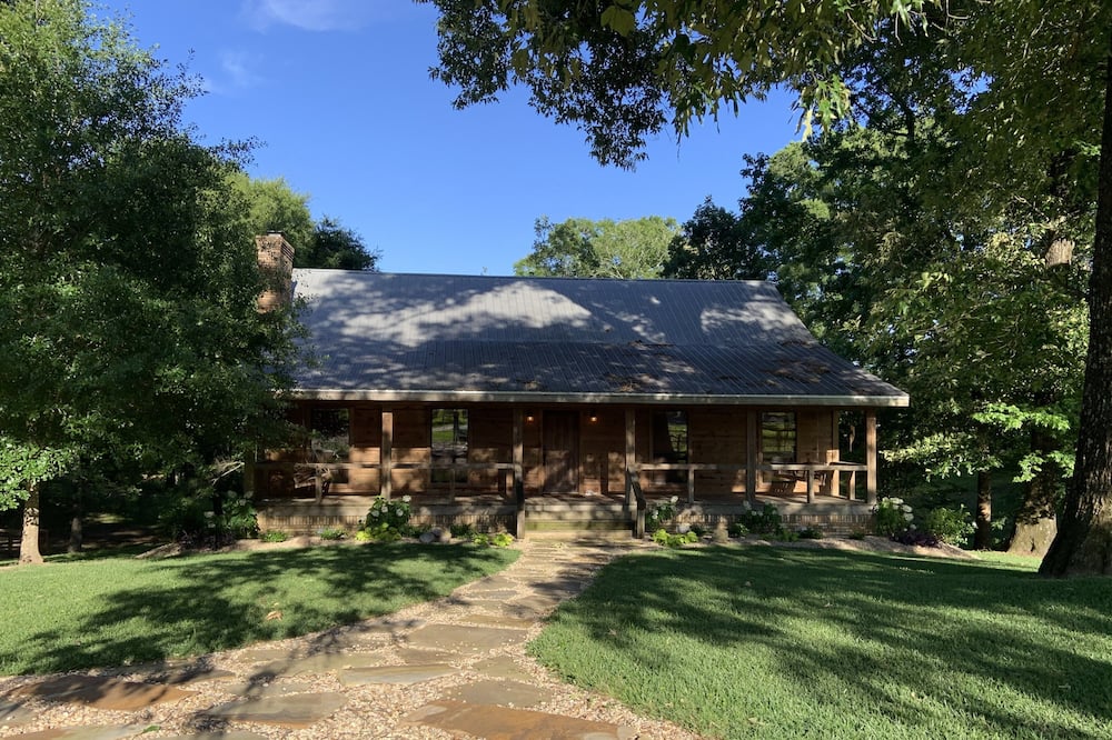 Hattiesburg Airbnb & Cheap Cabin Rentals from 39 AirCabins