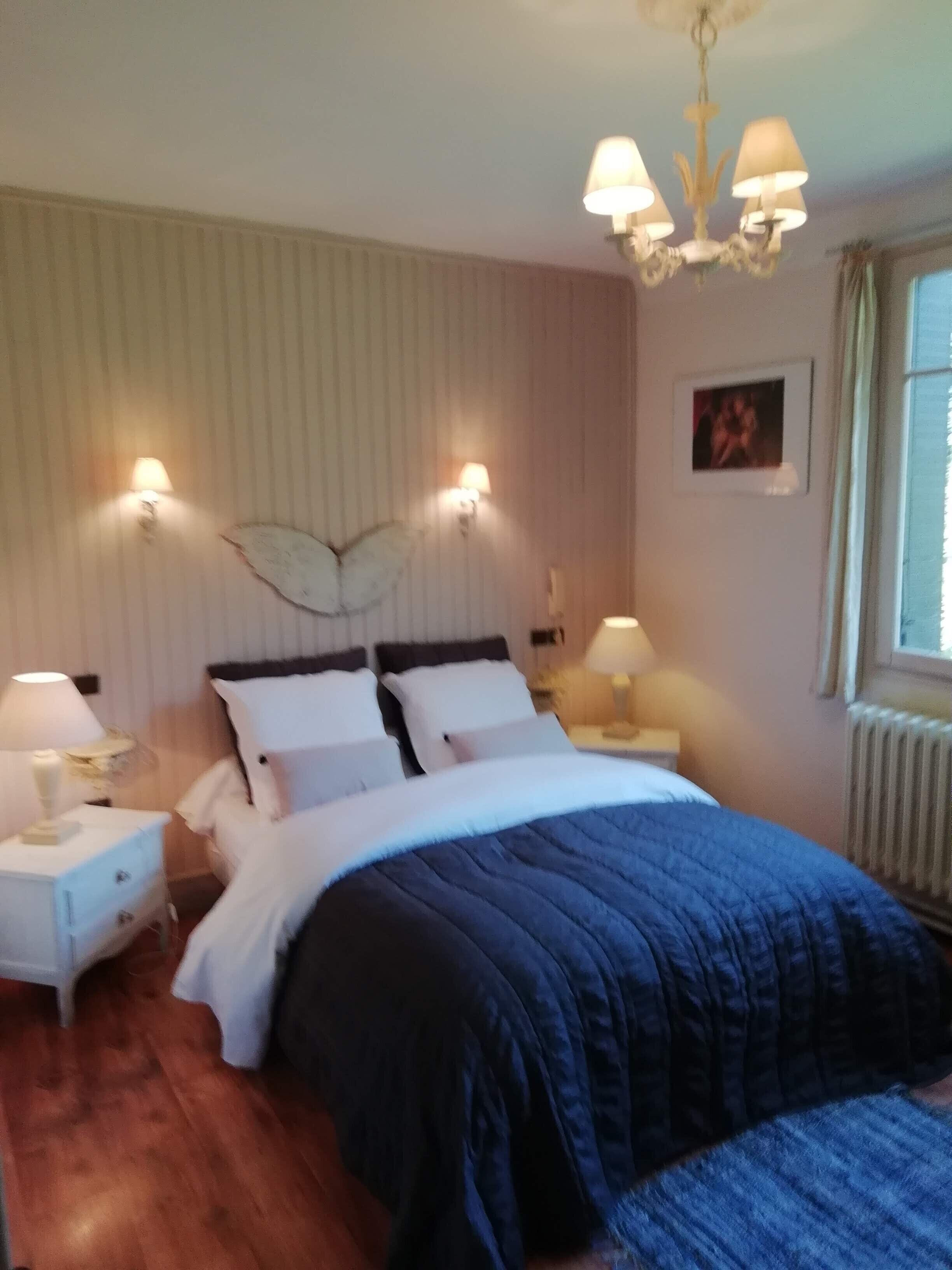 la Mirabelle - casteil Country House /Restaurant 