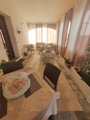 Dining - B&B Sos Manneddos (Posada)