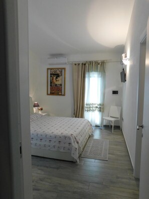 Soundproofing, cots/infant beds, rollaway beds, free WiFi - B&B Sos Manneddos (Posada)