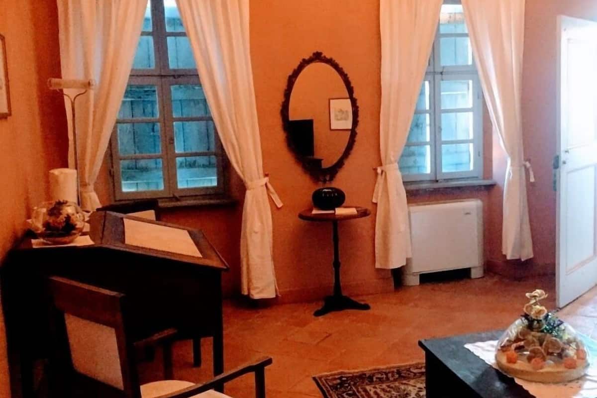 junior suite | in-room safe, free cots/infant beds, free wifi, bed sheets