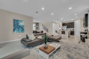 Living area - 5 BD / 5.5 BA/ Solara Resort (9026 PC) (Kissimmee)
