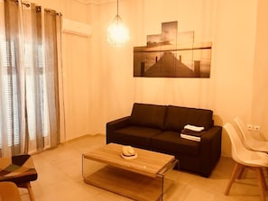Romantic Apartment, 1 King Bed with Sofa bed | Living room