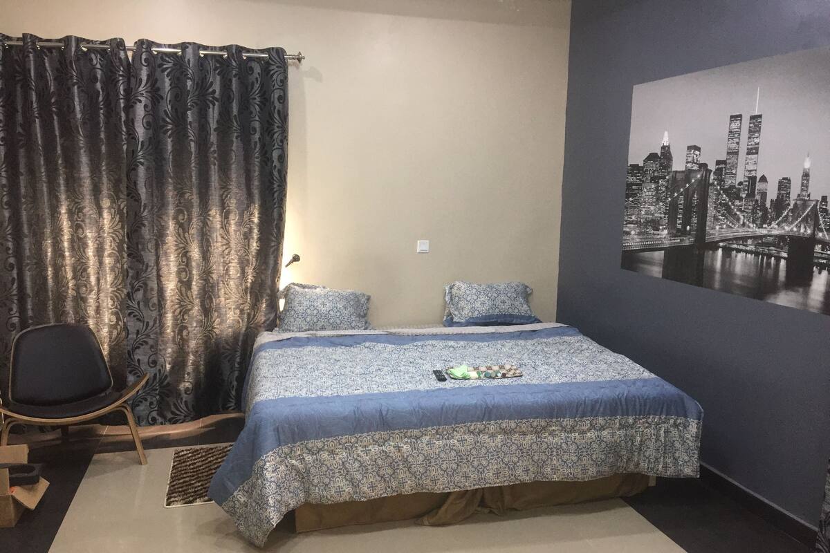 4 bedrooms, blackout curtains, iron/ironing board, free WiFi