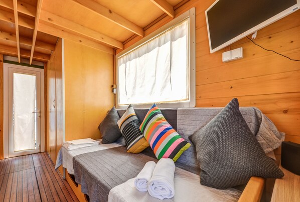 Minibar, desk, iron/ironing board, free WiFi