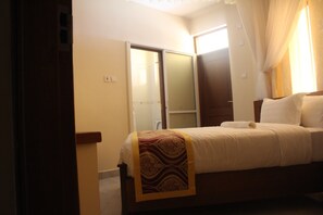 Superior Room | Minibar, in-room safe, desk, soundproofing