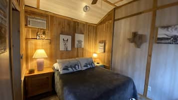 1 bedroom, travel crib, free WiFi, bed sheets