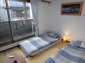 Traditional Room, Multiple Beds, Non Smoking