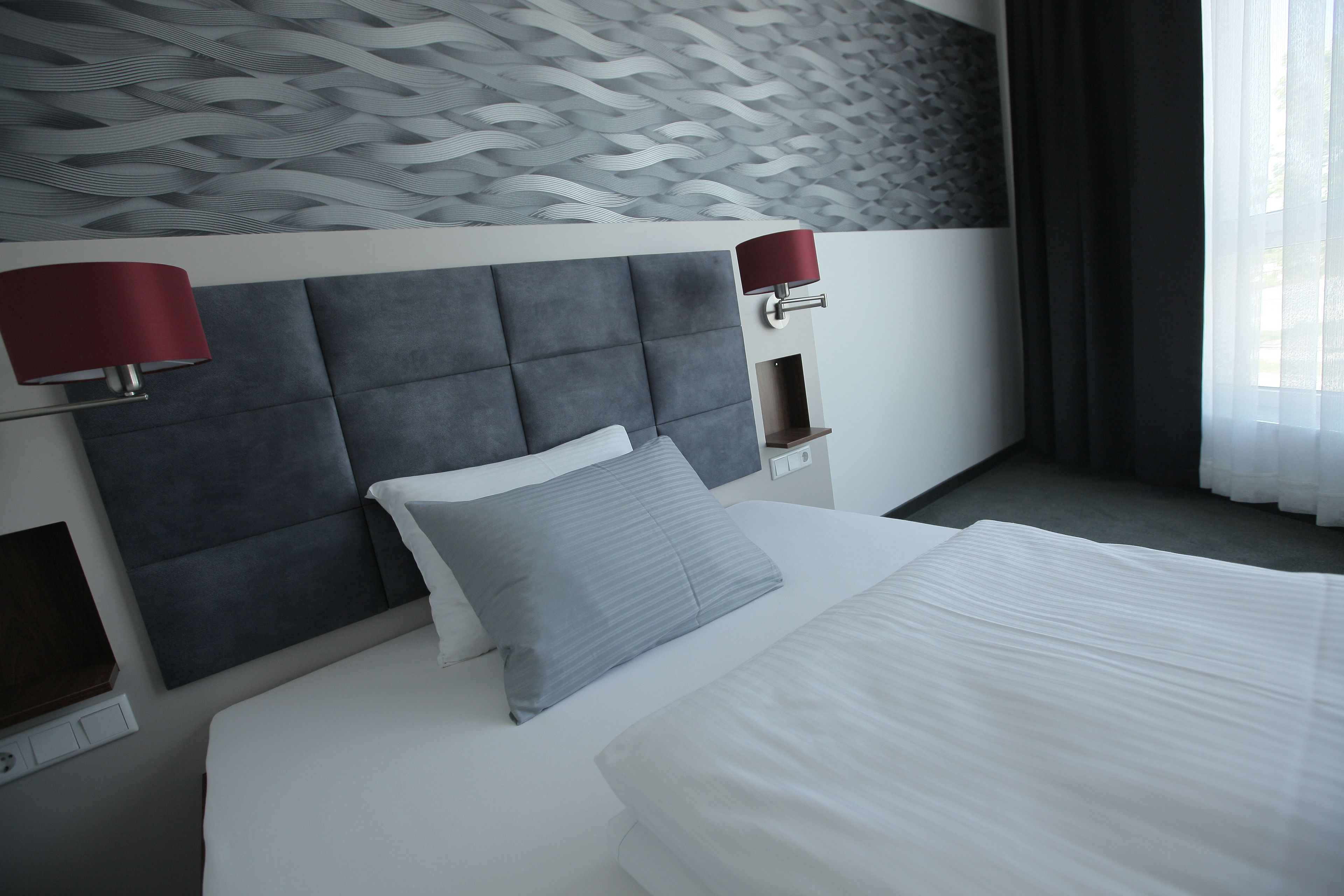 comfort single room | 1 bedroom, hypo-allergenic bedding, down duvets, individually decorated