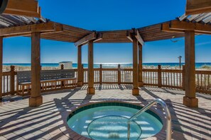 屋内プール、屋外プール