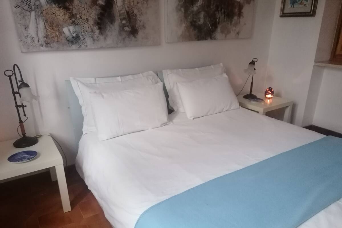Departamento familiar, 1 habitación, balcón, en el área del jardín | 1 habitación, tabla de planchar con plancha, wifi gratis y ropa de cama
