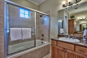 Separate bathtub and shower - Slice of Paradise-frang-1850 Scenic Gulf Dr-6br 6.5ba- (Miramar Beach)