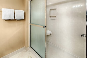 Separate tub and shower - Beachwalk Villa 5087 - 2BR + Loft and Bonus Room 2BA - (Miramar Beach)
