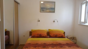 Comfort Apartment, 2 Bedrooms, Balcony, Sea View (A4) | Soundproofing, iron/ironing board, free WiFi, bed sheets