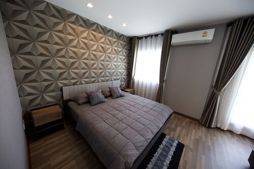 Relaxing family house in Chiangmai city