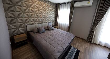 Relaxing family house in Chiangmai city