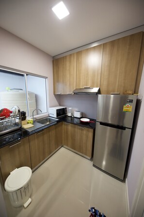 Shared kitchen - Relaxing family house in Chiangmai city (Chiang Mai)