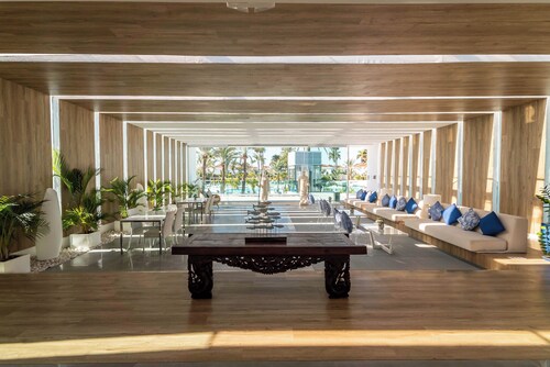 Hotel LIVVO Dunagolf Suites