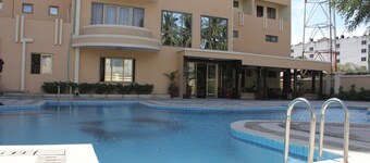 Jambo Travellers Hotel