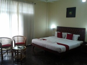 Basic Double Room, 1 Queen Bed, Non Smoking