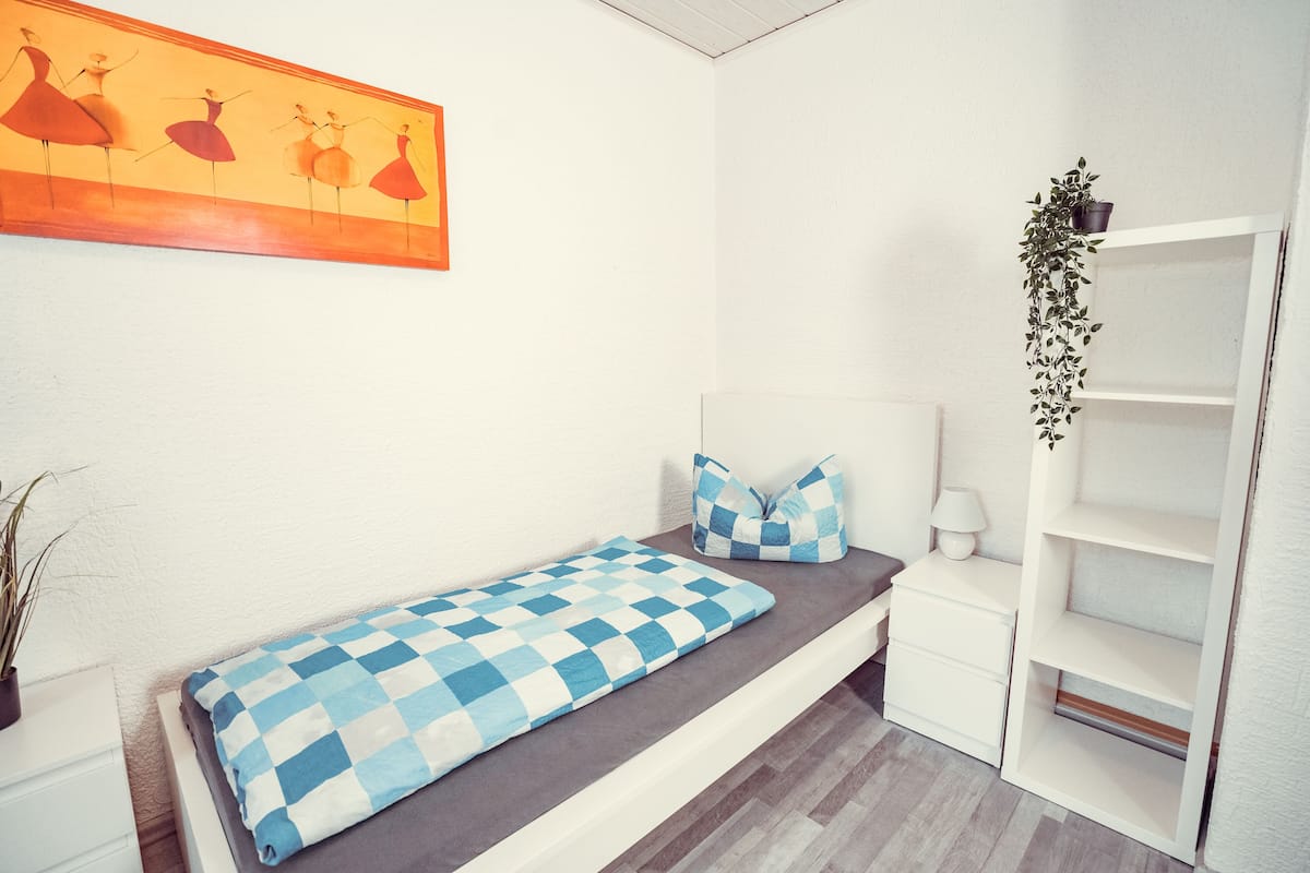 Apartemen, 2 kamar tidur, dapur | Tirai kedap cahaya, kedap suara, Wi-Fi gratis, dan seprai linen
