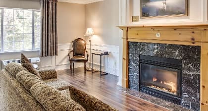 Leavenworth Village Inn