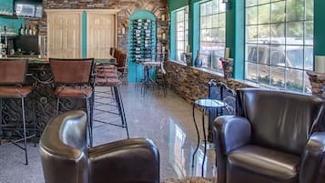 酒吧(店内)