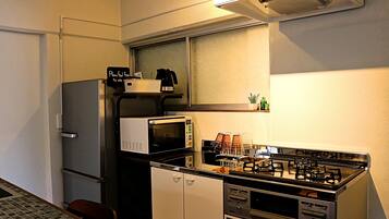 Private Vacation Home | Private kitchenette | Fridge, microwave, stovetop, electric kettle