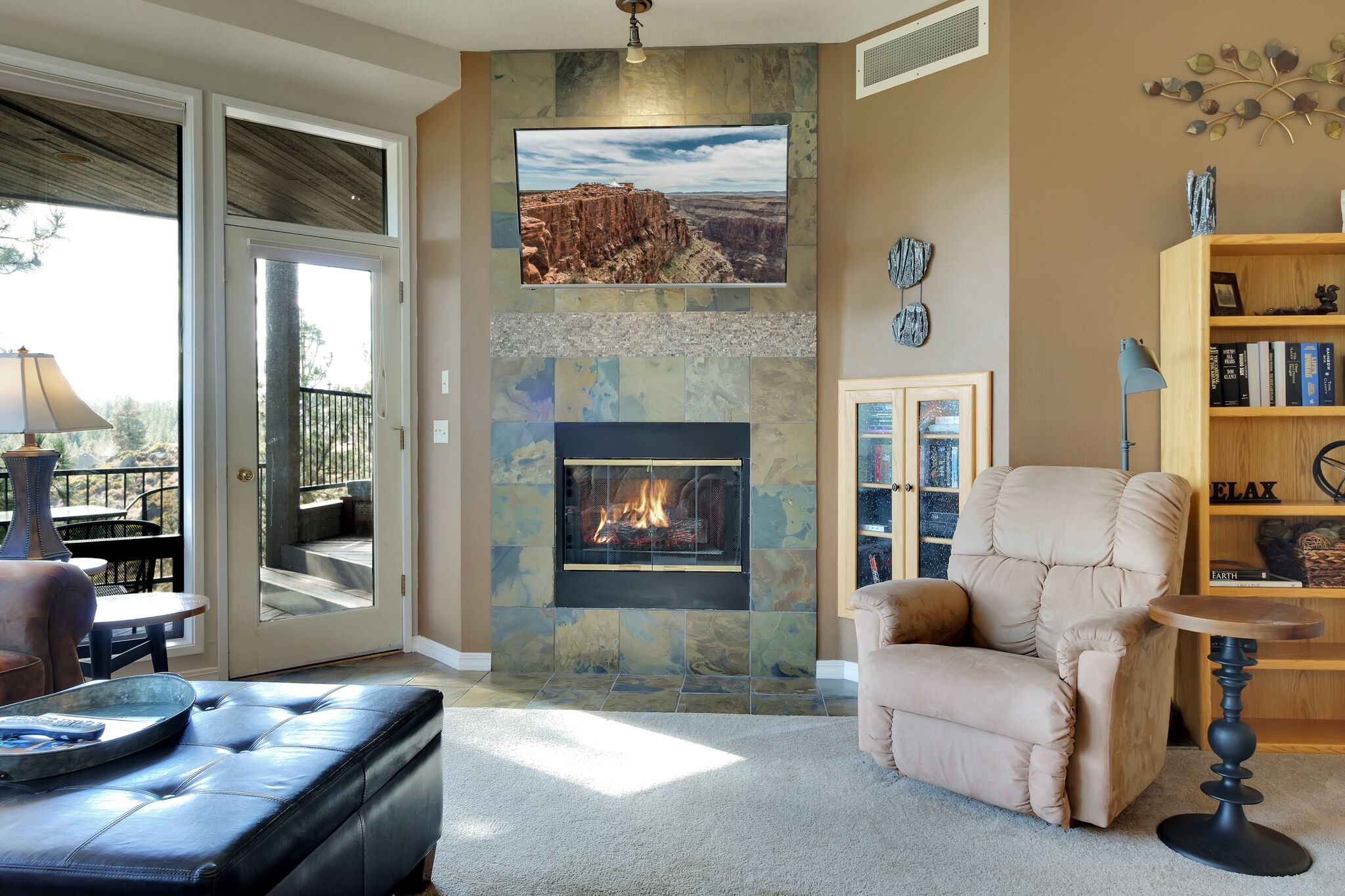 Enjoy Deschutes River Views from Beautiful 2-Bedroom Mt. Bachelor Village Condo!