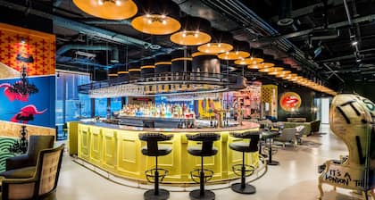 nhow London