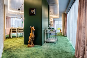 Chambre (nhow - Penthouse) | Coffres-forts dans les chambres, bureau, rideaux occultants
