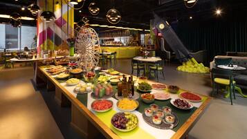 Colazione a buffet a pagamento, servita tutte le mattine